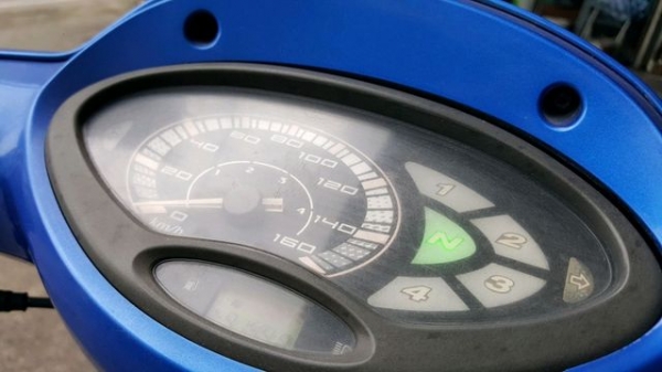 ขออนุญาตขาย HONDA WAVE 125S ยอดนิยม ไมล์ดิจิตอล รุ่นกุญแจใหญ่ 2 ชั้น