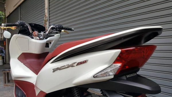 ขออนุญาตขาย HONDA PCX ALL NEW 150i LED ไมล์ 8,XXX KM กุญแจรีโมทมีครบ พร้อมระบบจอดดับ IDLING STOP ระบ