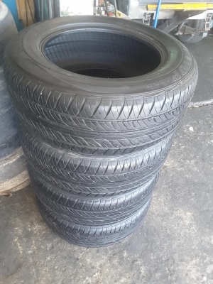 Dunlop PT2 ขนาด 265-70-16 ปี13 สภาพดี สวยๆ 1ชุด