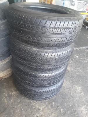 Dunlop PT2 ขนาด 265-70-16 ปี13 สภาพดี สวยๆ 1ชุด