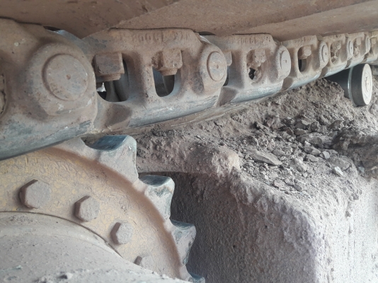 ขายรถแบคโฮ KOBELCO SK200 YN09