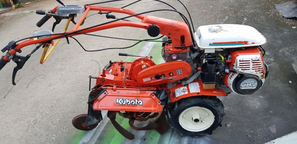 รถพรวนดิน สาดดิน ยกร่องใบตีดินเต็มๆๆพร้อมใช้งาน รถพรวนดิน สาดดิน ยกร่องใบตีดินเต็มๆๆพร้อมใช้งาน