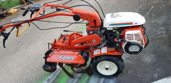 รถพรวนดิน สาดดิน ยกร่องใบตีดินเต็มๆๆพร้อมใช้งาน รถพรวนดิน สาดดิน ยกร่องใบตีดินเต็มๆๆพร้อมใช้งาน