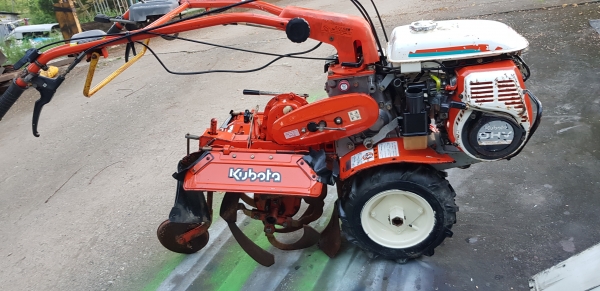 รถพรวนดิน สาดดิน ยกร่องใบตีดินเต็มๆๆพร้อมใช้งาน