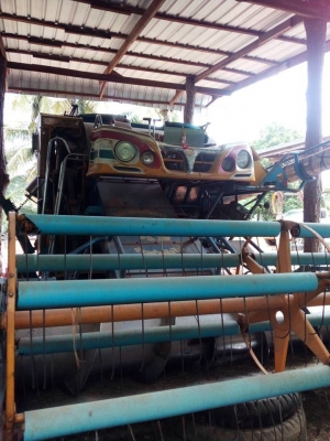 ขายรถเกี่ยวข้าวเกษตรพัฒนา เจ้าช้างไวไฟปี50 ช่วงล่าง12เครื่องมิตซู 240แรง ปั๊ม23 ขายรถเกี่ยวข้าวเกษตรพัฒนา เจ้าช้างไวไฟปี50 ช่วงล่าง12เครื่องมิตซู 240แรง ปั๊ม23