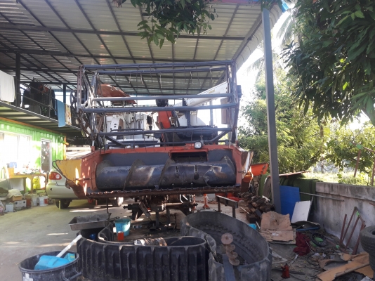 ขายรถเกี่ยวDC68Gพร้อมใช้งานครับติดต่อ 062-3293195,063-3756692