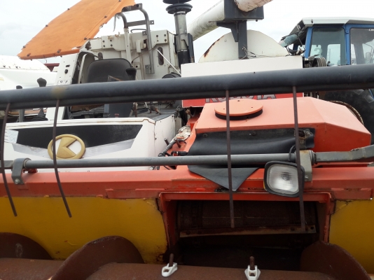 ขายรถเกี่ยวDC68Gพร้อมใช้งานครับติดต่อ 062-3293195,063-3756692