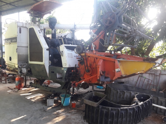 ขายรถเกี่ยวDC68Gพร้อมใช้งานครับติดต่อ 062-3293195,063-3756692