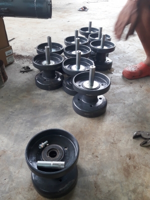 ขายรถเกี่ยวDC68Gพร้อมใช้งานครับติดต่อ 062-3293195,063-3756692