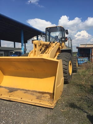 รถตักล้อยาง โคมัทสุ WA 450-3