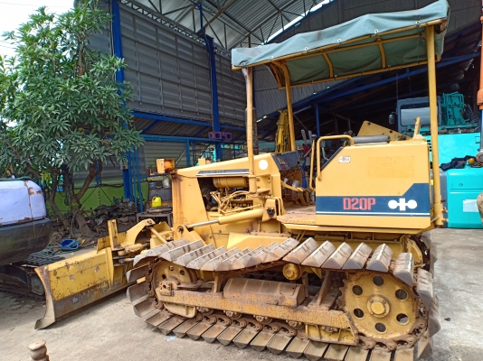 ขายจ้า..KOMATSU D20P-6  เก่านอกแท้  เครื่องปั๊มดี  เดิมๆๆ  ชั่วโมงน้อย  พร้อมใช้  โทร 089-3818694 จ๊อย