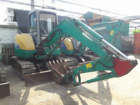 ขายจ้า.KOMATSU PC40MR-1  เก่านอกแท้  เดิมๆๆ  ใช้งานมาแค่ 3,xxx  ชั่วโมง  พร้อมใช้  โทร 089-3818694  จ๊อย