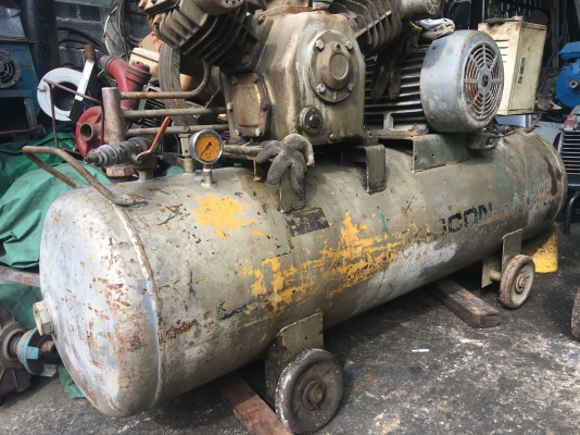 ปั้มลม ตัวใหญ่ เพิ่งเข้ามา