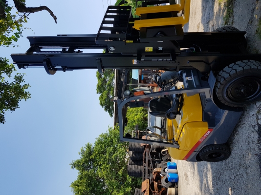 ขายรถยกTCM 3ตัน เกียร์ออโต้ เสาสูง 5 เมตร งากระดก (รถนอก ) ด่วน