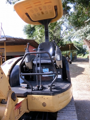 ยี่ห้อรถขุด CAT 303CR ขนาดPC-30 <มีVDOชม>รถเก่านอกมีเอกสารอินวอย☎️ติดต่อ 085-5632278 <ราคาต่อรองได้>