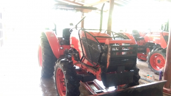 ขายด่วน M6040 สภาพสวย อุปกรณื 2 ชิ้น รถปี 57 ขายด่วน M6040 สภาพสวย อุปกรณื 2 ชิ้น รถปี 57