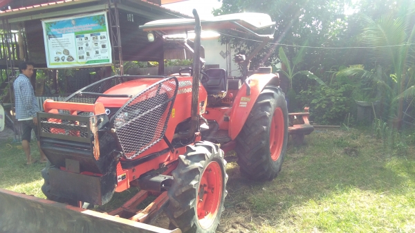 ขายด่วน M6040 สภาพสวย อุปกรณื 2 ชิ้น รถปี 57 ขายด่วน M6040 สภาพสวย อุปกรณื 2 ชิ้น รถปี 57