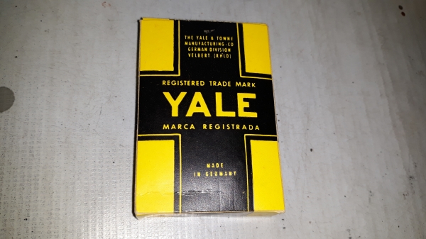ขายแม่กุญแจ36mm.YALE MADE IN GERMANY. ใหม่เก่าเก็บพร้อมลูก2ดอก