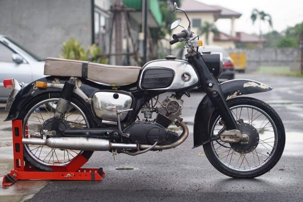 ร้าน วุฒิ นนบุรี ขาย HONDA C92 หมูอู๊ดๆๆๆ ร้าน วุฒิ นนบุรี ขาย HONDA C92 หมูอู๊ดๆๆๆ