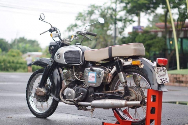 ร้าน วุฒิ นนบุรี ขาย HONDA C92 หมูอู๊ดๆๆๆ ร้าน วุฒิ นนบุรี ขาย HONDA C92 หมูอู๊ดๆๆๆ
