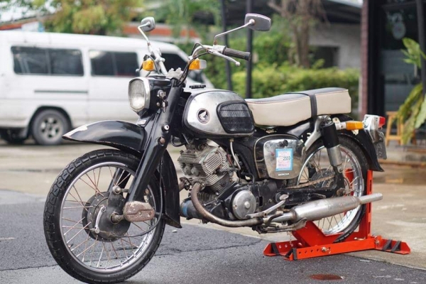 ร้าน วุฒิ นนบุรี ขาย HONDA C92 หมูอู๊ดๆๆๆ ร้าน วุฒิ นนบุรี ขาย HONDA C92 หมูอู๊ดๆๆๆ