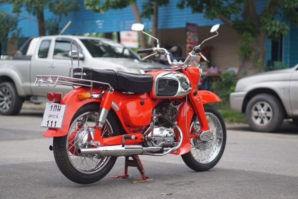 ร้าน วุฒิ นนบุรี ขาย HONDA C95 หมูแดง