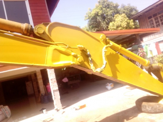 KOBELCO MARK 2 SK 200 ตัวเดินใหญ่ เครื่องเดิมปั๊มพ์เดิม K3V ทำงานเร็ว ช่วงล่างแน่นดี โซ่บูทใบแทรกสภาพดีพร้อมใช้งานได้เลยครับ เอกสารซื้อขาย ราคาต่อรองได้ครับ