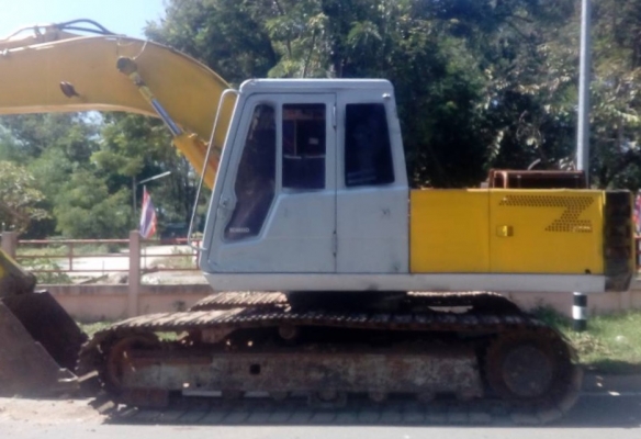 KOBELCO MARK 2 SK 200 ตัวเดินใหญ่ เครื่องเดิมปั๊มพ์เดิม K3V ทำงานเร็ว ช่วงล่างแน่นดี โซ่บูทใบแทรกสภาพดีพร้อมใช้งานได้เลยครับ เอกสารซื้อขาย ราคาต่อรองได้ครับ