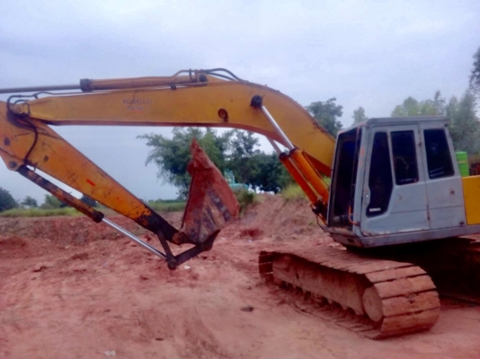 KOBELCO MARK 2 SK 200 ตัวเดินใหญ่ เครื่องเดิมปั๊มพ์เดิม K3V ทำงานเร็ว ช่วงล่างแน่นดี โซ่บูทใบแทรกสภาพดีพร้อมใช้งานได้เลยครับ เอกสารซื้อขาย ราคาต่อรองได้ครับ