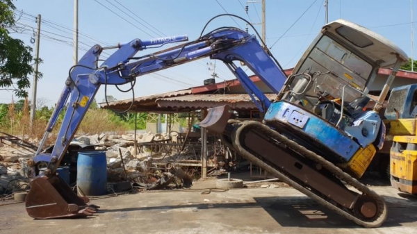 ขายด่วนรถแบคโฮฮีตาชิEX55-3รถนอกเพื่งนำเข้ามาใหม่ยังไม่เคยใช้งานในไทยเลย ขายด่วนรถแบคโฮฮีตาชิEX55-3รถนอกเพื่งนำเข้ามาใหม่ยังไม่เคยใช้งานในไทยเลย