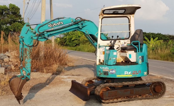 ขายด่วนรถแบคโฮคูโบต้าRX201คอลโทลสั้นปั้มดีเทียบเท่าPC20รถนอกสถาพดีพร้อมใช้เพิ่งนำเข้ามายังไม่เคยใช้งานในไทยเลย