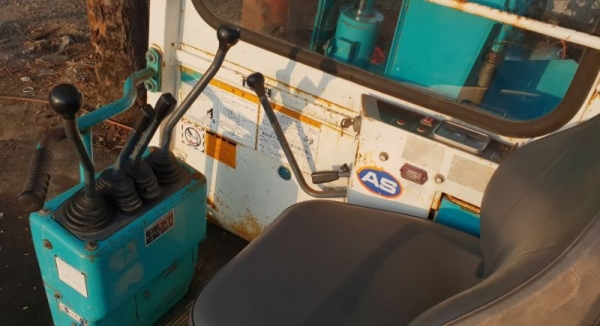 ขายด่วนรถแบคโฮคูโบต้าRX201คอลโทลสั้นปั้มดีเทียบเท่าPC20รถนอกสถาพดีพร้อมใช้เพิ่งนำเข้ามายังไม่เคยใช้งานในไทยเลย