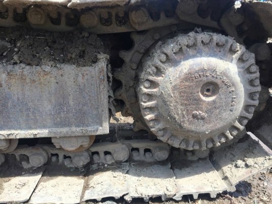 ขายรถแบคโฮ KOMATSU PC200-3 คอลโทรลสั้น หัวคีปพร้อมบุ้งกี๋ ราคา 260000