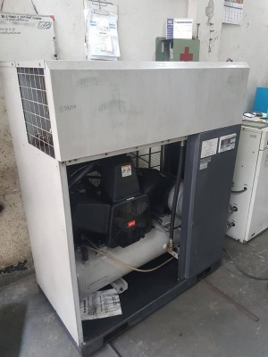 **ขายถูกๆ ปั้มลมมือสองแบบเก็บเสียงรุ่นแรงดันสูง(เก่านอก-ญี่ปุ่น)** BANZAI(Iwata)10 แรง มีairdryer ถังพัก 70 ลิตร ทดสอบเรียบร้อย ทุกระบบทำงานได้ดีมากๆ on11kgf/cm2 off14kgf/cm2นิ่งๆเงียบๆพร้อมใช้งานครับ