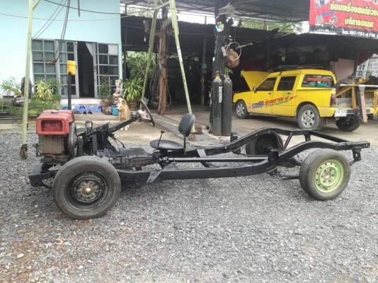 รถอีแต๋นพร้อมใช้งาน รถอีแต๋นพร้อมใช้งาน