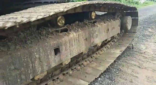 ขาย 395,000 KOBELCO sk 200-2 เครื่องดี ปั๊มแรง ช่วงล่างแน่น รถพร้อมใช้งาน เอกสารซื้อขาย รถอยู่ บุรีรัมย์ 090-772-3710 090-772-3708