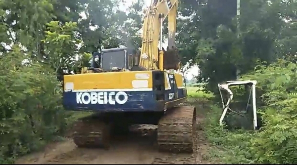 ขาย 395,000 KOBELCO sk 200-2 เครื่องดี ปั๊มแรง ช่วงล่างแน่น รถพร้อมใช้งาน เอกสารซื้อขาย รถอยู่ บุรีรัมย์ 064-191-1112 ขาย 395,000 KOBELCO sk 200-2 เครื่องดี ปั๊มแรง ช่วงล่างแน่น รถพร้อมใช้งาน เอกสารซื้อขาย รถอยู่ บุรีรัมย์ 064-191-1112