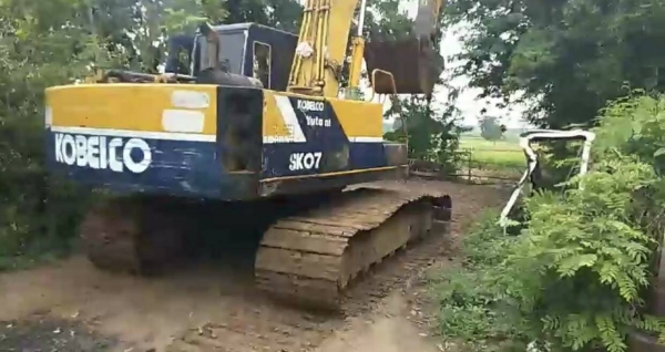 ขาย 395,000 KOBELCO sk 200-2 เครื่องดี ปั๊มแรง ช่วงล่างแน่น รถพร้อมใช้งาน เอกสารซื้อขาย รถอยู่ บุรีรัมย์ 064-191-1112