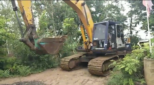 ขาย 395,000 KOBELCO sk 200-2 เครื่องดี ปั๊มแรง ช่วงล่างแน่น รถพร้อมใช้งาน เอกสารซื้อขาย รถอยู่ บุรีรัมย์ 064-191-1112 ขาย 395,000 KOBELCO sk 200-2 เครื่องดี ปั๊มแรง ช่วงล่างแน่น รถพร้อมใช้งาน เอกสารซื้อขาย รถอยู่ บุรีรัมย์ 064-191-1112