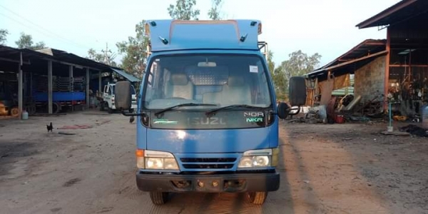 ISUZU NKR 130 รถห้างแท้ เครื่องดี ครัชชีสวย เอกสารพร้อมโอน ISUZU NKR 130 รถห้างแท้ เครื่องดี ครัชชีสวย เอกสารพร้อมโอน