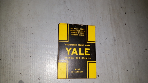 ขายแม่กุญแจ YALE MADE IN GERMANY. ใหม่เก่าเก็บพร้อมลูก2ดอก