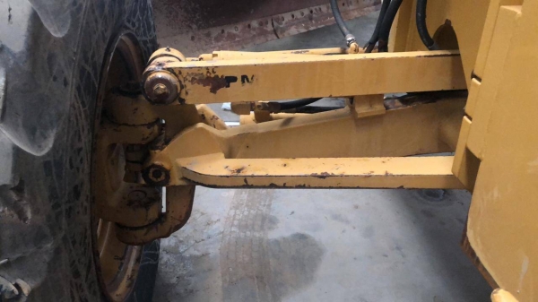 ขาย รถเกรด Capterpillar 140K ขาย รถเกรด Capterpillar 140K