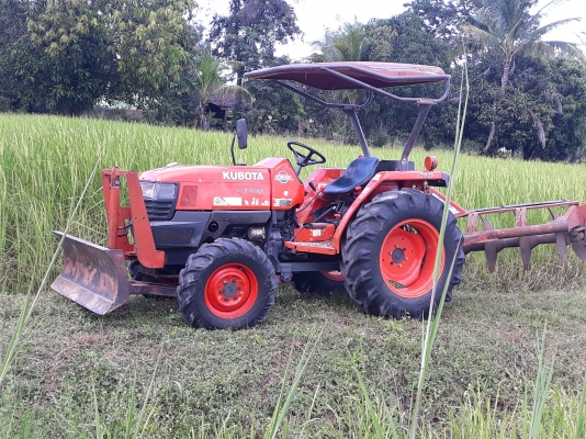 ขาย L3408DT 154000เล่มทะเบียนพร้อมโอน รถพร้อมลุย มาพร้อมอุปกร ดันหน้า+ ผานหลัง