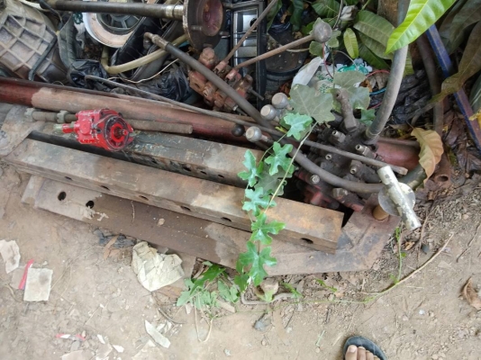 ขายถาดสไลค์ ใส่ 6 ล้อยาว 5 เมตร พร้อมอุปกรณ์นี้ ขายถาดสไลค์ ใส่ 6 ล้อยาว 5 เมตร พร้อมอุปกรณ์นี้