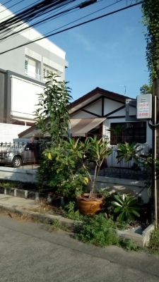 บ้านว่างให้เช่าบ้านเดี่ยวขนาด 60 ตารางวาเงียบสงบร่มเย็นมีที่จอดรถสะดวกสบาย บ้านว่างให้เช่าบ้านเดี่ยวขนาด 60 ตารางวาเงียบสงบร่มเย็นมีที่จอดรถสะดวกสบาย