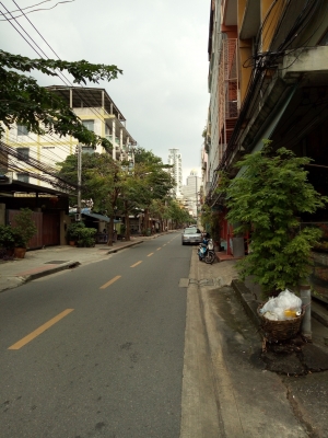 ให้เช่าตึกแถว 5 ชั้นซอยเจริญนคร 14 แยก 9 แหลมเจริญแหล่งธุรกิจ