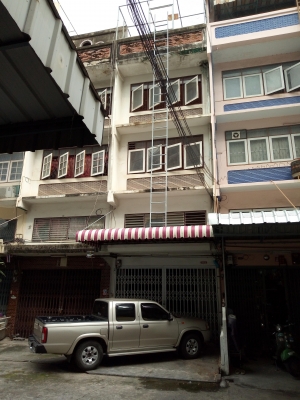 ให้เช่าตึกแถว 5 ชั้นซอยเจริญนคร 14 แยก 9 แหลมเจริญแหล่งธุรกิจ