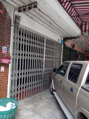 ให้เช่าตึกแถว 5 ชั้นซอยเจริญนคร 14 แยก 9 แหลมเจริญแหล่งธุรกิจ