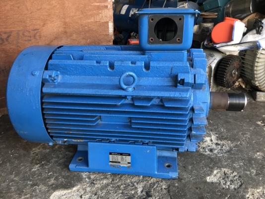 ขายมอเตอร์ไฟฟ้า Hitachi 30KW.(40HP.) 380V 1460rpm. สภาพสวยมากเดิม หมุนนิ่ม พร้อมใช้งาน