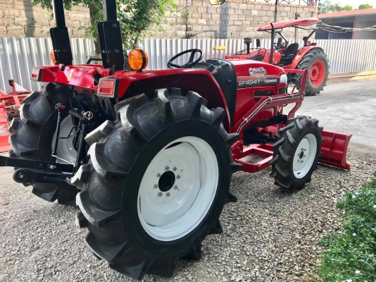 รถไถยันมาร์EF494T